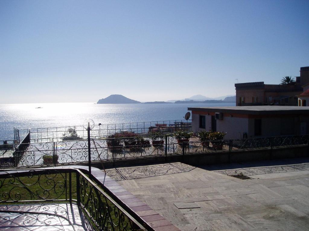 Miramare Residence Pozzuoli Exterior photo